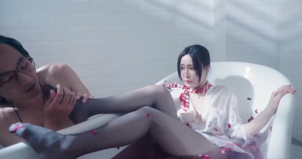 Tiếp viên hàng không Blue Sky Airlines tập 1: Cho sếp chịch hay bị sa thải